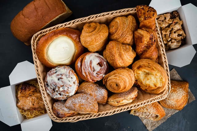 Bakery caterer